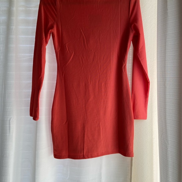 Superdown Revolve Dress - Picture 4 of 4